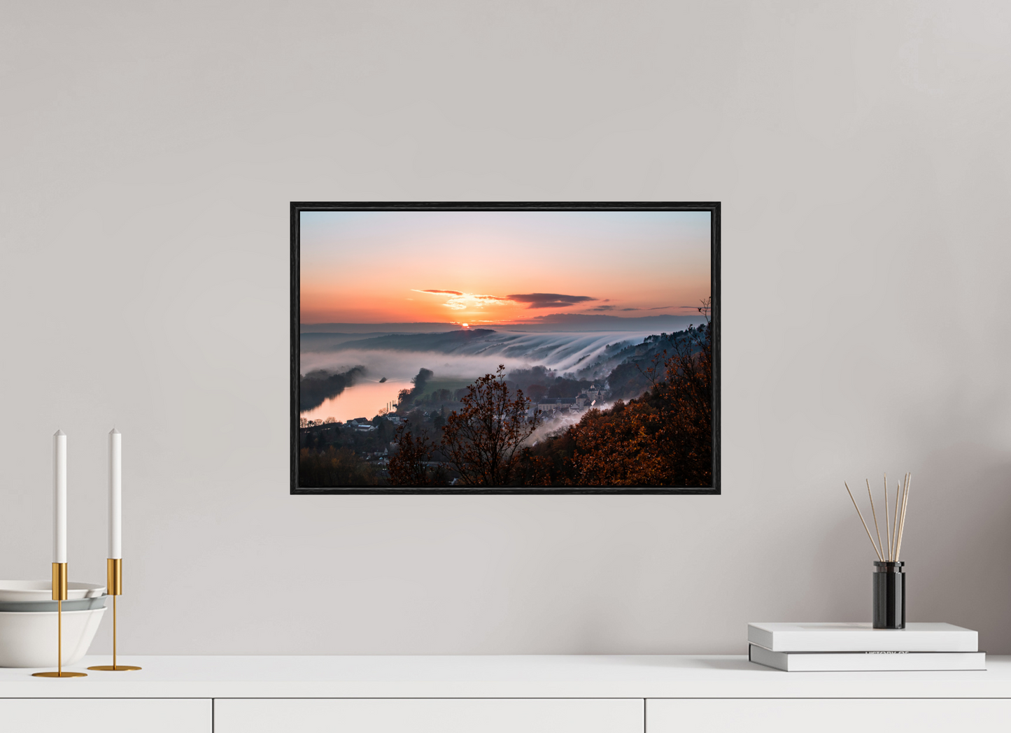 45 x 30 cm, Plexi et cadre américain Cascade de brume à la Roche Guyon